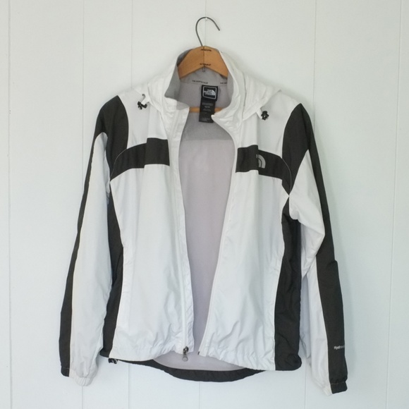 North Face Jacket | Womens White North Face Jacket - Picture 2 of 8
